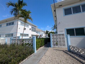 Building Photo - 7805 Crespi Blvd