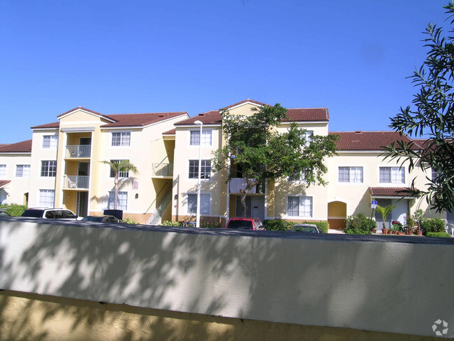 Building Photo - The Yacht Club