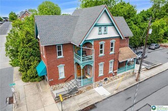 Building Photo - 146 W Broad St