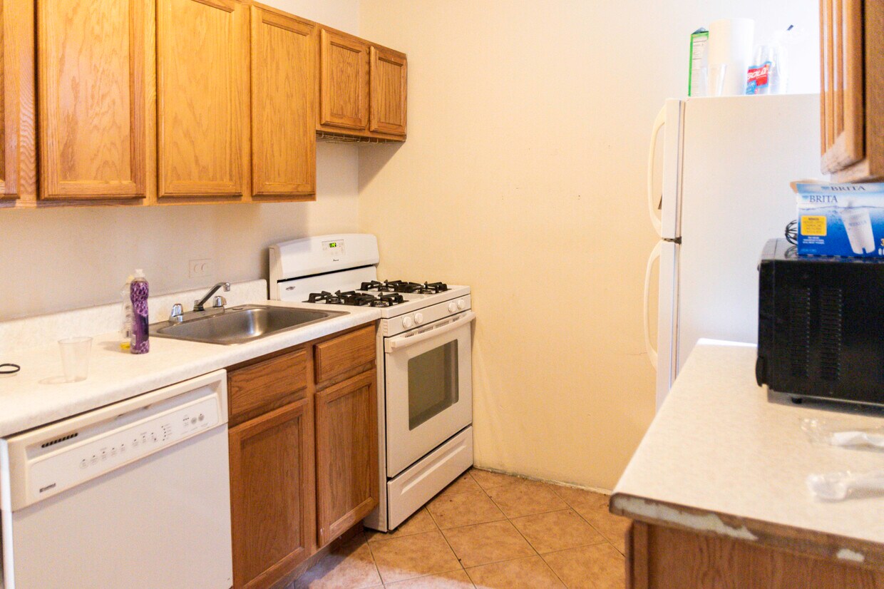 Foto principal - 1101 W Barry Ave