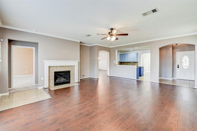 Foto del edificio - 15403 Redbud Dale Ct