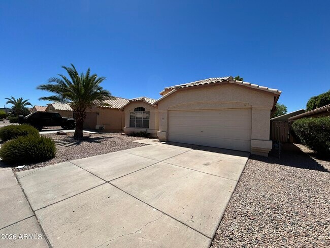 Building Photo - 1453 E Sierra Madre Ave