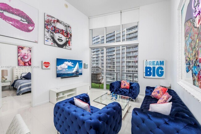Building Photo - 475 Brickell Ave