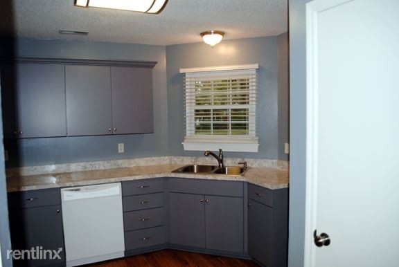 Primary Photo - 2 br, 2 bath Apartment - 3122 Country Club Rd