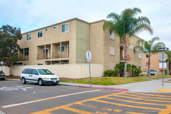 Building Photo - Marlborough Villas