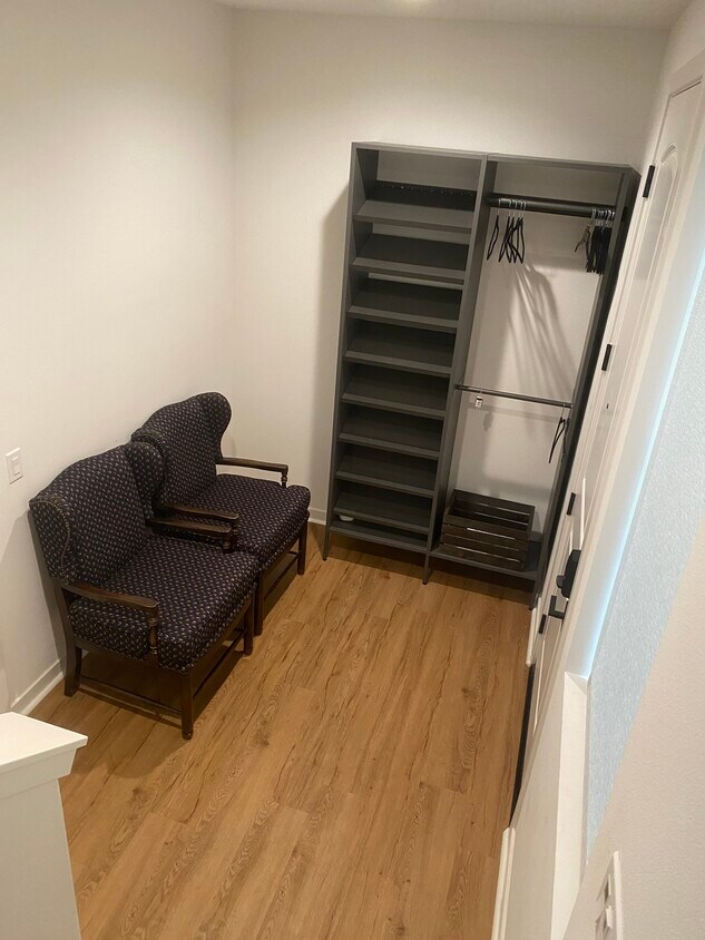 Foto principal - 645 S Mosaic St