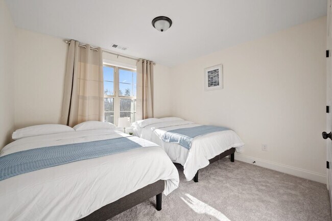 Foto del edificio - 3319 Old Hickory Blvd