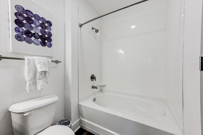 Foto del edificio - 1776 Peachtree Rd NE