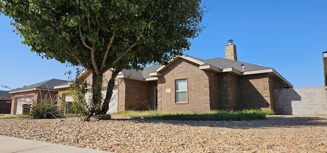 Building Photo - Beautiful, Three bedroom, two bath home, a...