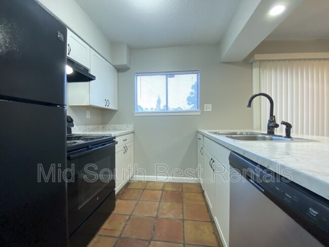 Building Photo - 2408 Talmadge Place (Cordova)