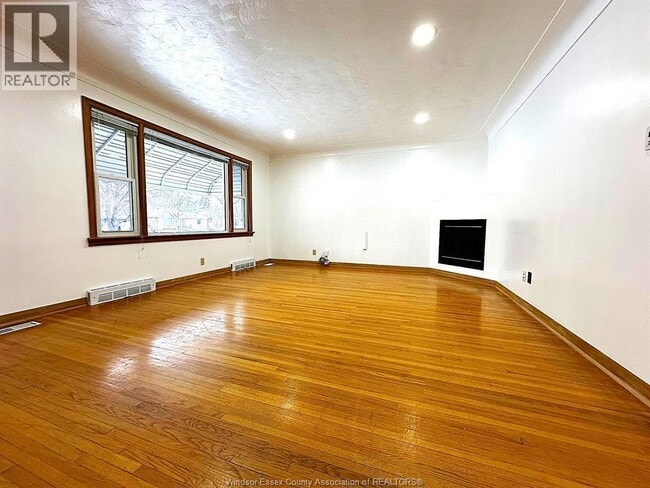 Building Photo - 1966 Rossini Blvd