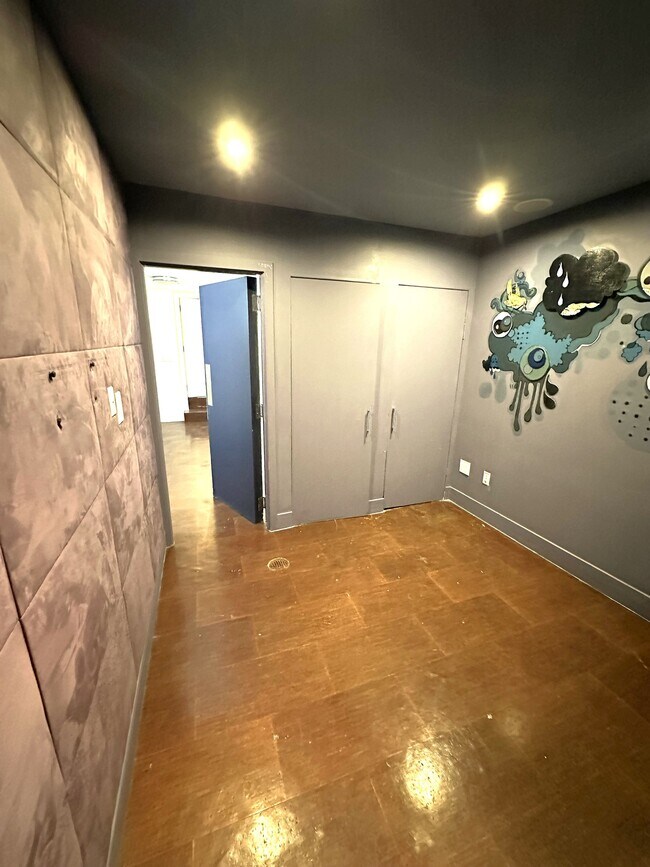 Foto del edificio - 33-12 28th St