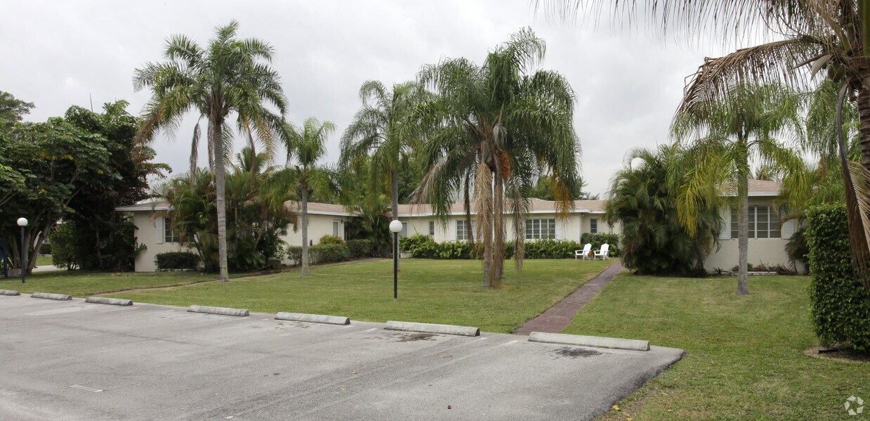 Building Photo - Intercoastal Apartments