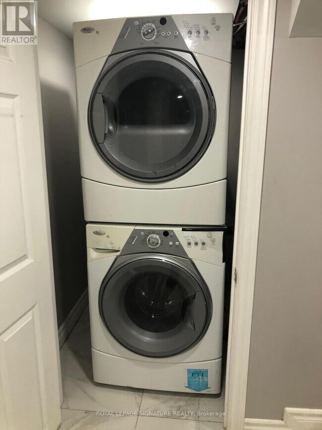 Photo du bâtiment - 57 McCrimmon Dr