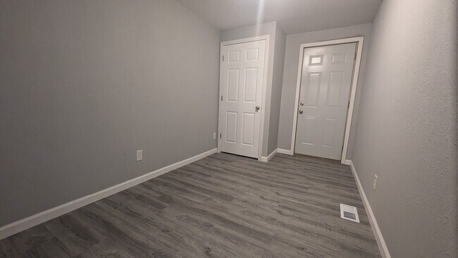 Foto del edificio - 520 S Barrett Ave