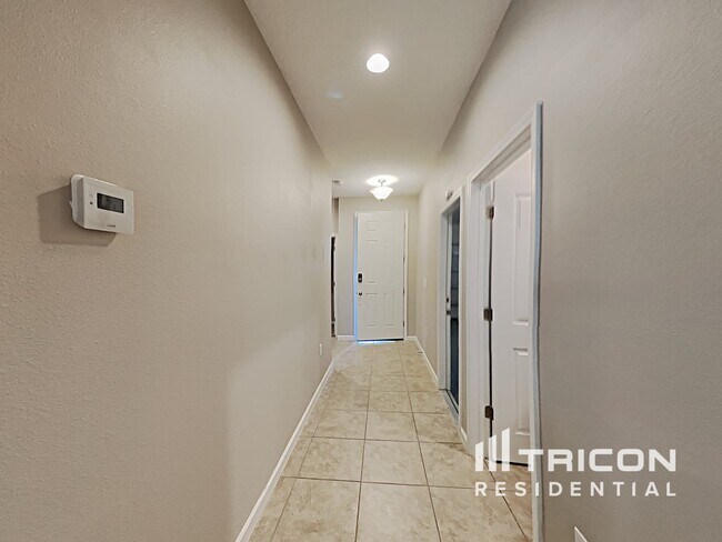 Building Photo - 180 Bella Verano Way