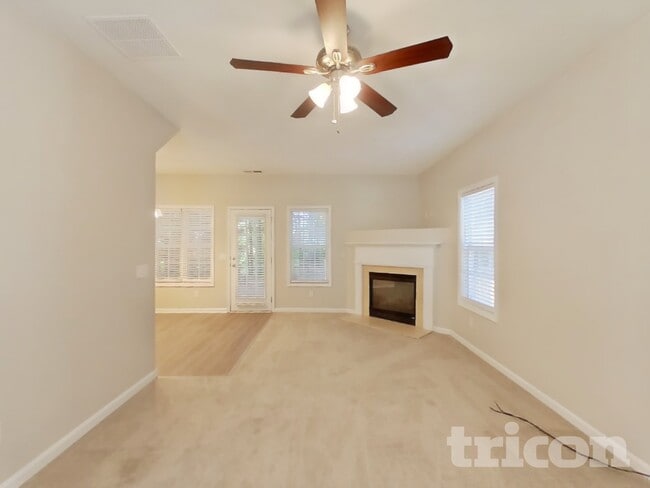 Building Photo - 121 Omega Ct