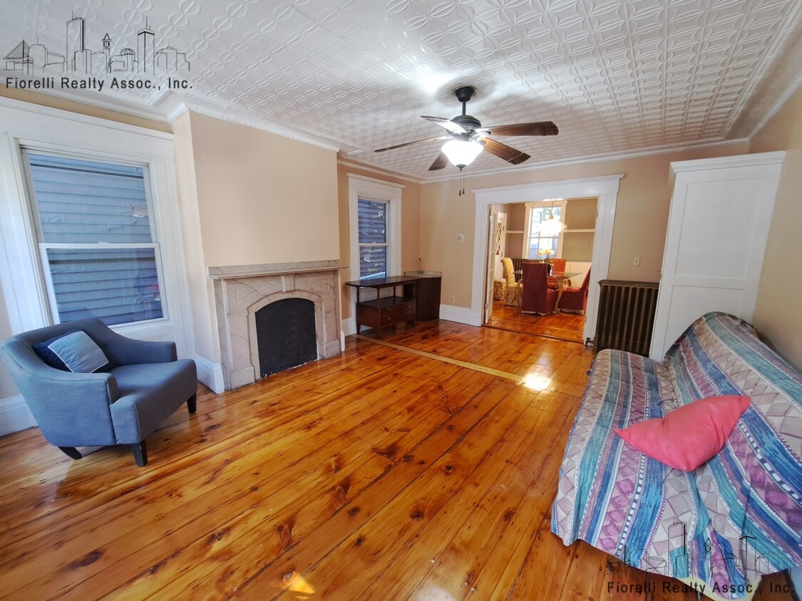 Primary Photo - 44 Princeton St