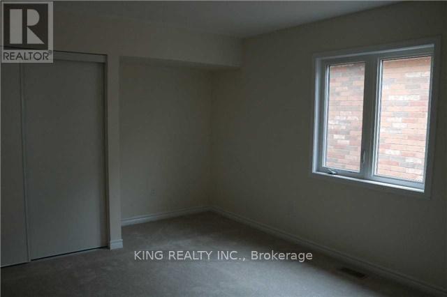 Building Photo - 349 Grovehill Cres