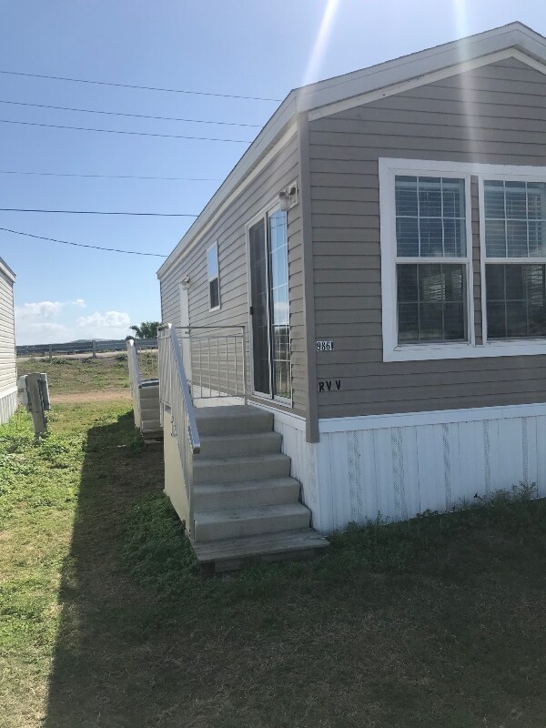 Building Photo - 9751 FL-78