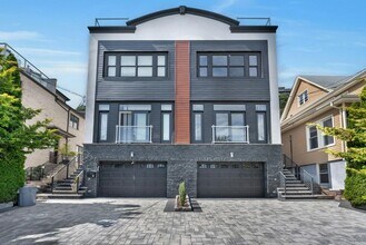 Building Photo - 52 Myrtle Ave