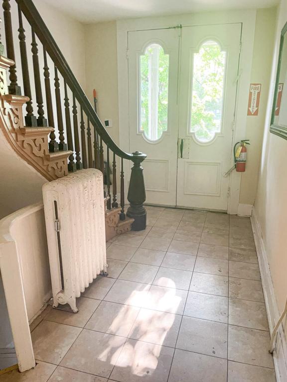 Building Photo - 115 Stewart Ave