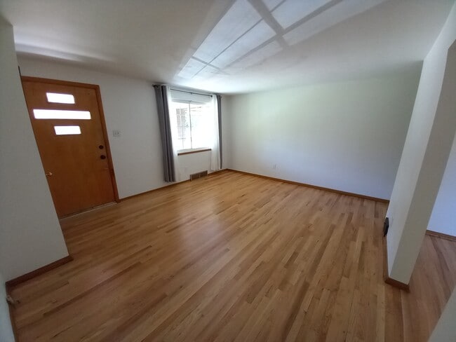 Building Photo - 211 N Homewood Ave