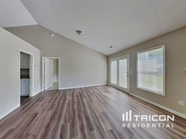 Foto del edificio - 3600 Amos Dr