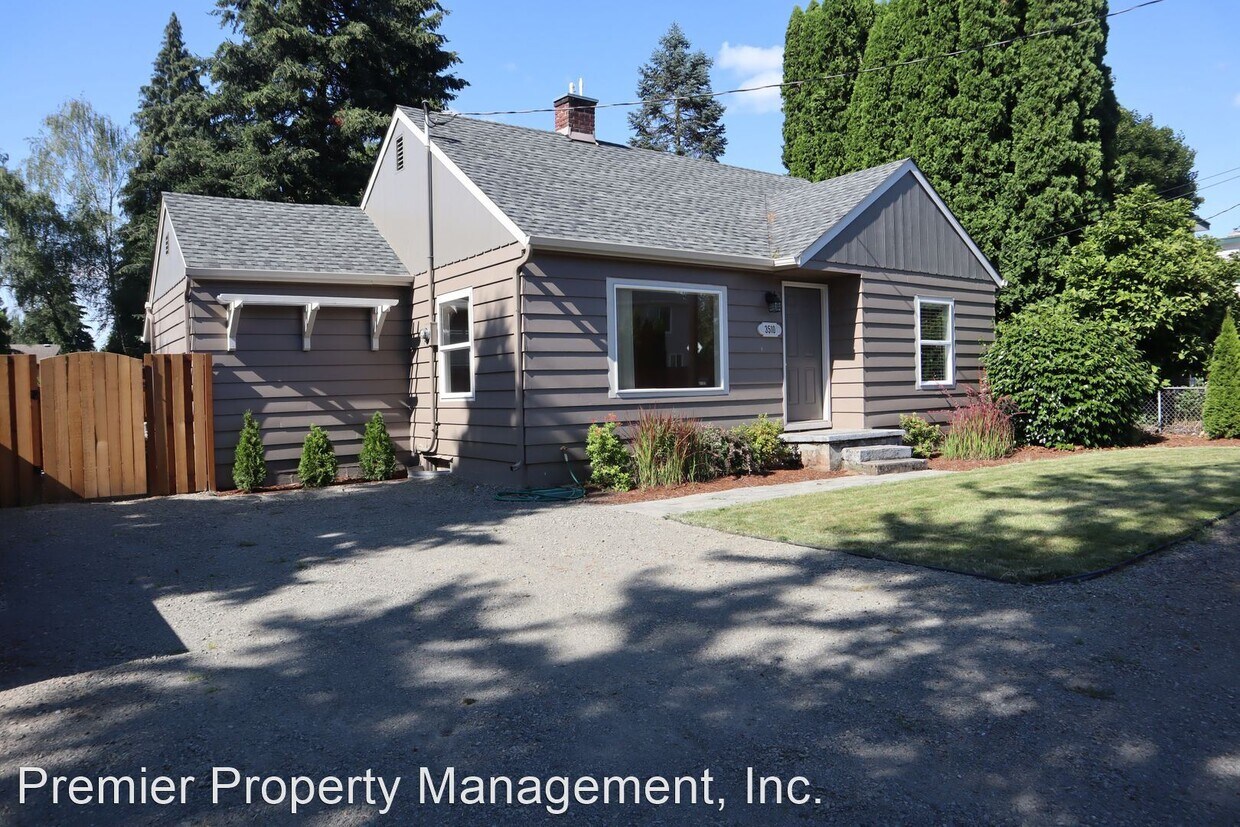 Primary Photo - 2 br, 1 bath House - 3510 NE 44th Street