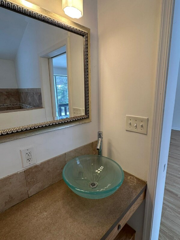 Foto principal - 301 Loureiro Ln