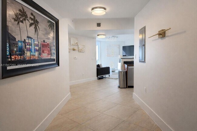 Foto del edificio - 16699 Collins Ave