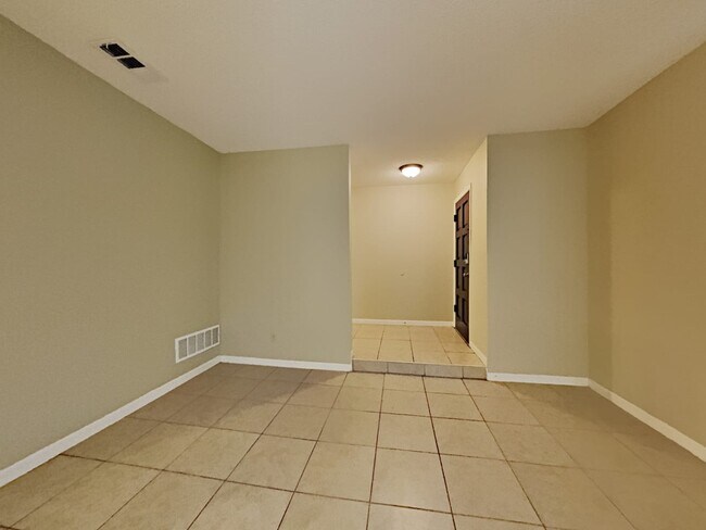 Foto del edificio - 5173 Andrea Blvd