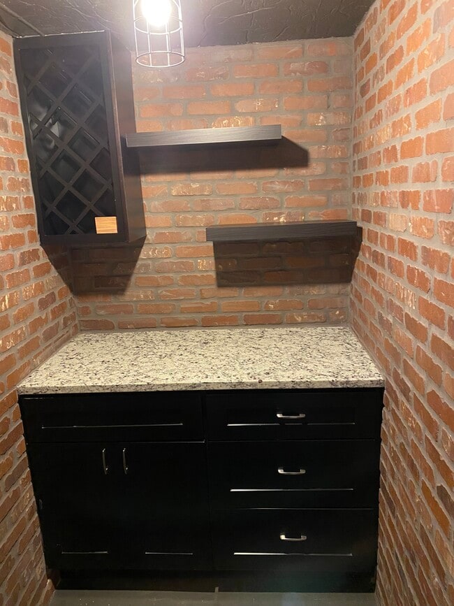 Foto del edificio - 130 N Meade Ave