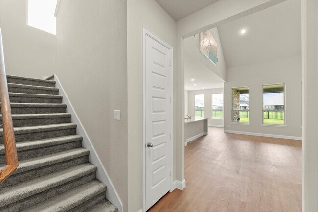 Foto del edificio - 6322 Cambrai Wood Ln