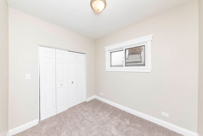 Foto del edificio - 4319 N Lawndale Ave