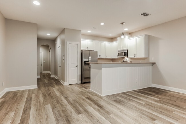 Foto del edificio - Inviting 3-bedroom Home in Jacksonville, FL