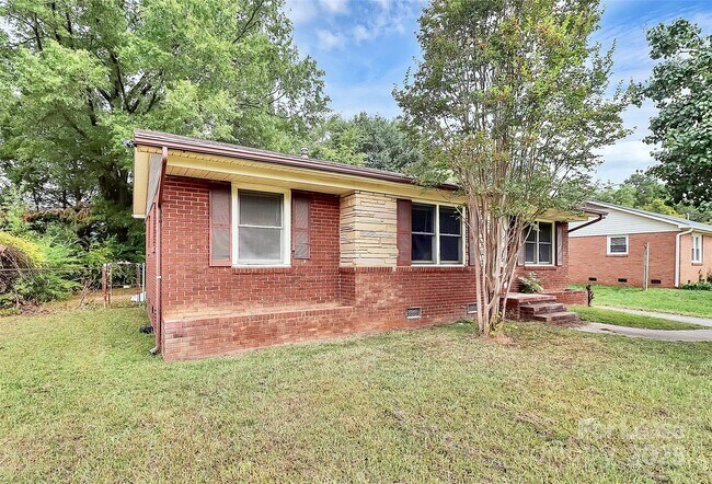 Building Photo - 4808 Brooktree Dr