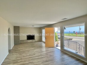 Building Photo - 1336 Shoreline Dr