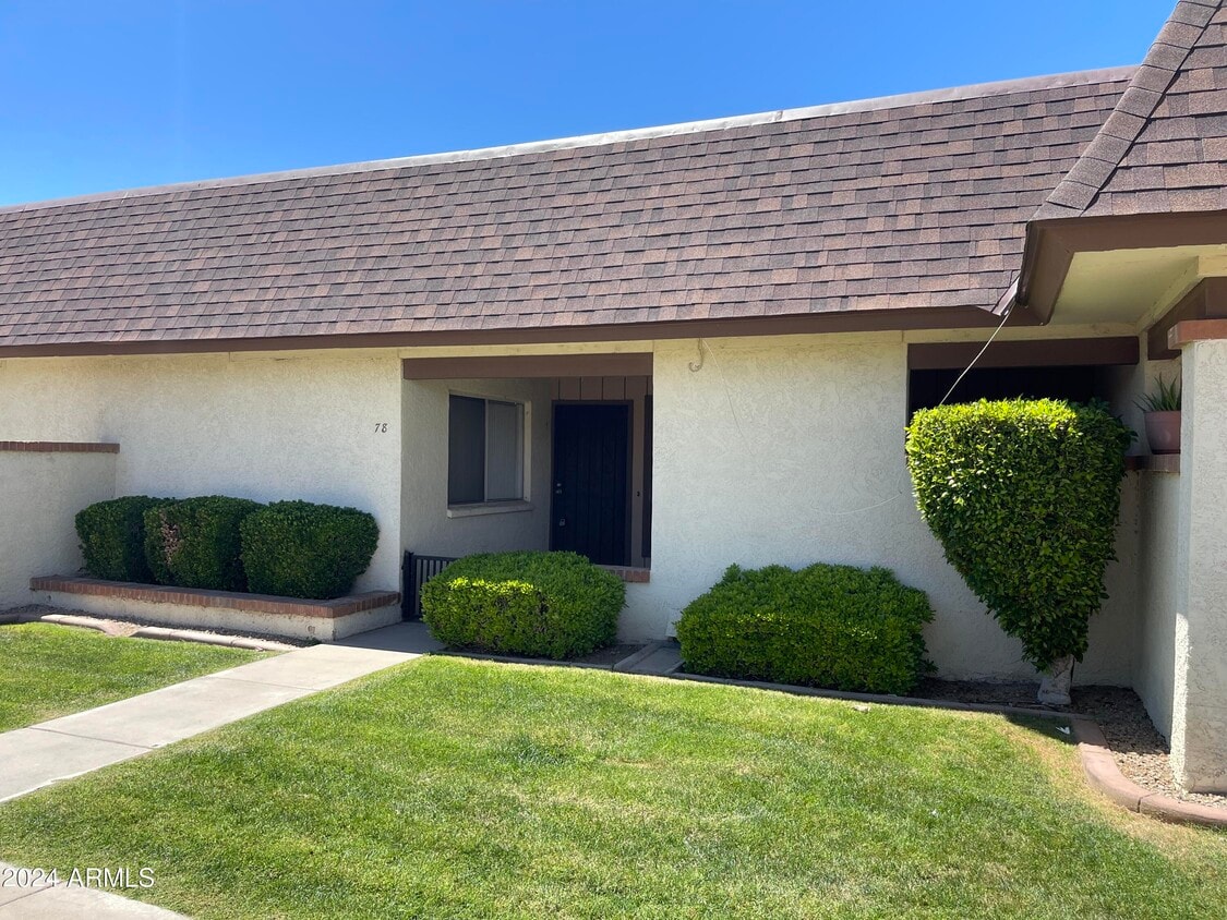 Primary Photo - 8131 N 107th Ave