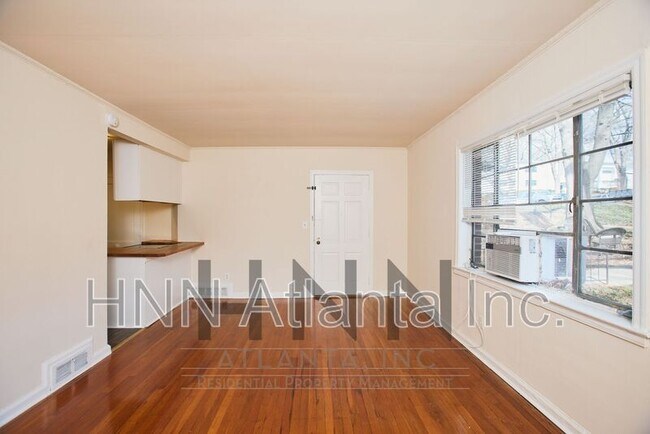 Building Photo - 1339 Briarwood Dr NE