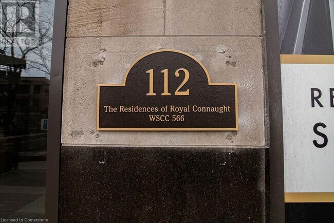 Photo du bâtiment - 112 King St E