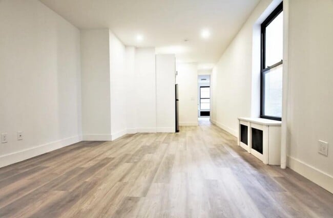 Photo - Broadway Apartment