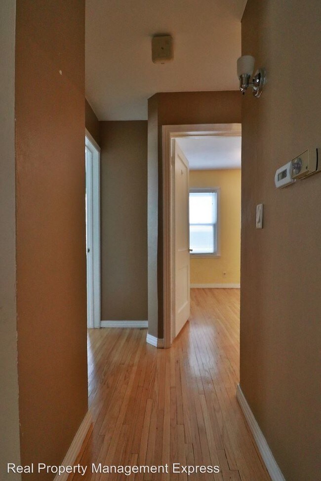 Foto del edificio - 3006 S Norton Ave