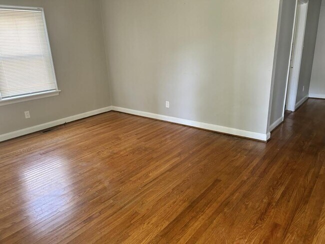 Building Photo - 522 Millman Dr