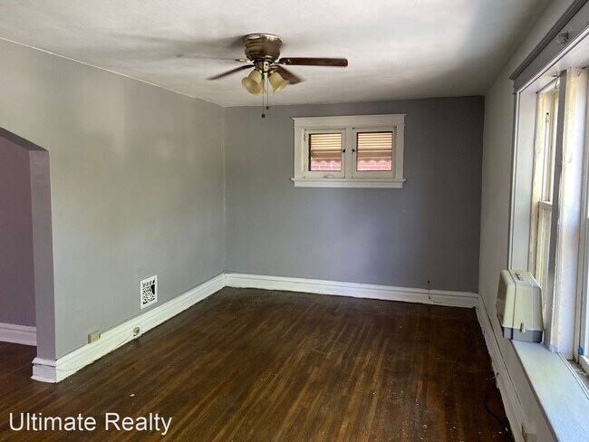 Building Photo - 2 br, 1 bath House - 3332 Aubert Ave.  Unit A