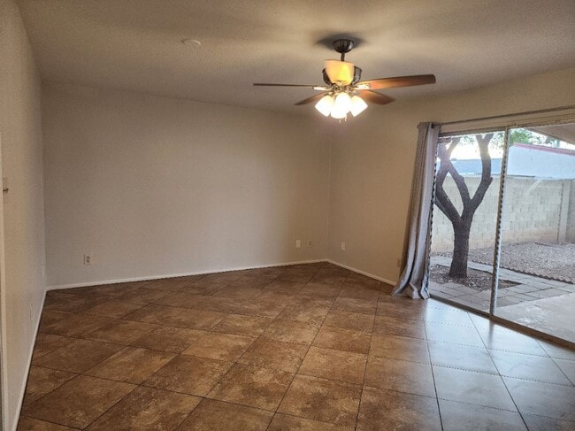 Foto del edificio - 2 bedroom 2 bath home in Villa De Paz golf community