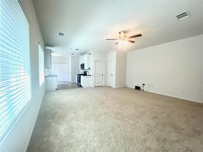 Building Photo - 340 Kenai Dr