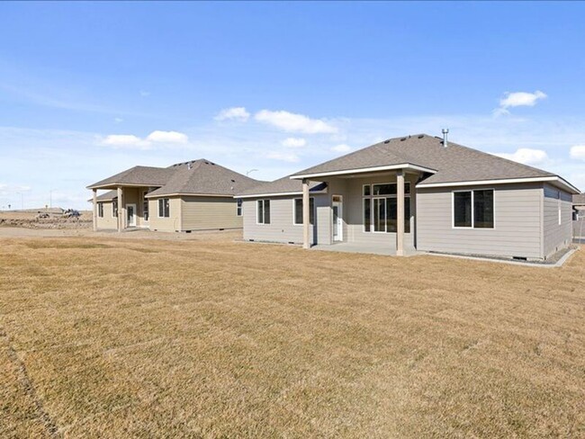 Building Photo - 6869 W 35th Ave