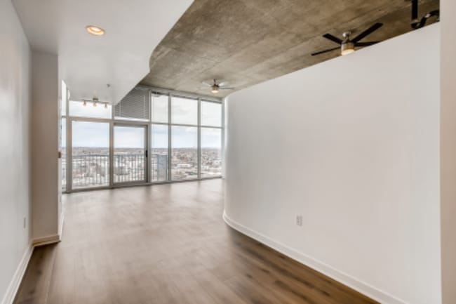 Building Photo - 1700 Bassett St