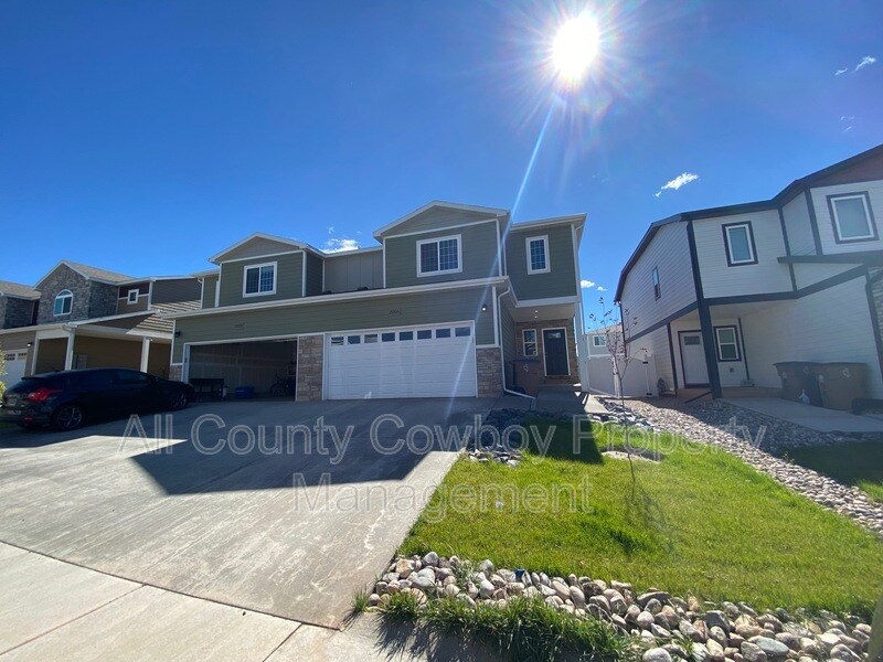 Foto principal - 4521 E Bobolink Ln